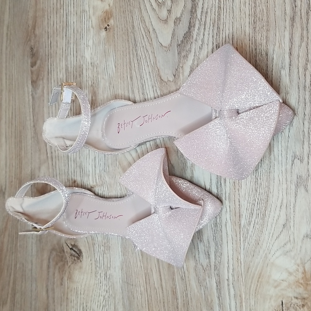 Betsey Johnson Nobel Ballet Champagne Shimmer Ankle Strap Flats Girls 13 - Picture 2 of 10